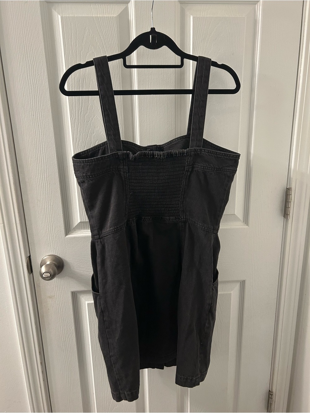 Levi's Black Denim Button-Front Pinafore - Picture 2 of 2